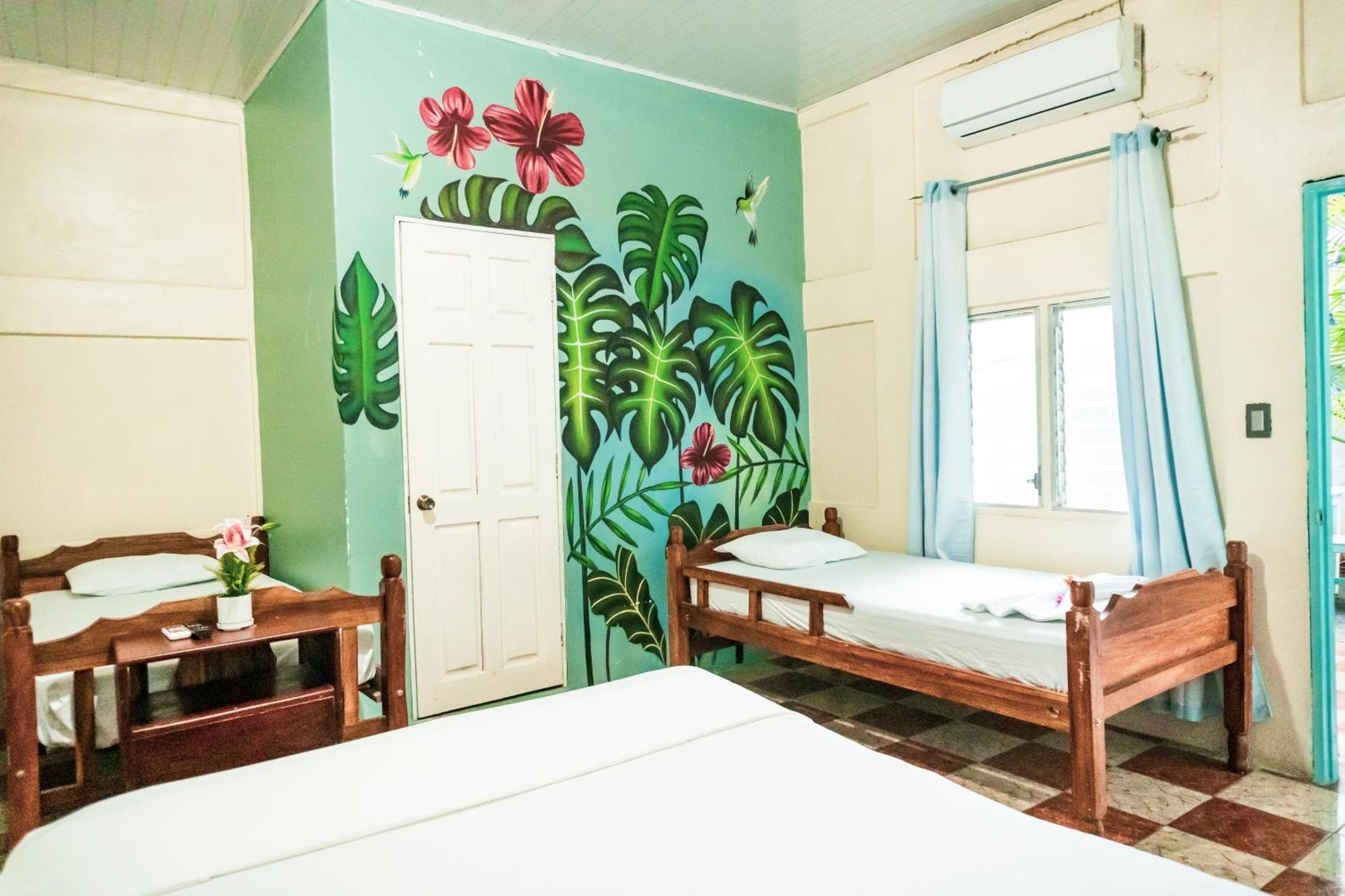 Hostal Eden Moyogalpa Extérieur photo